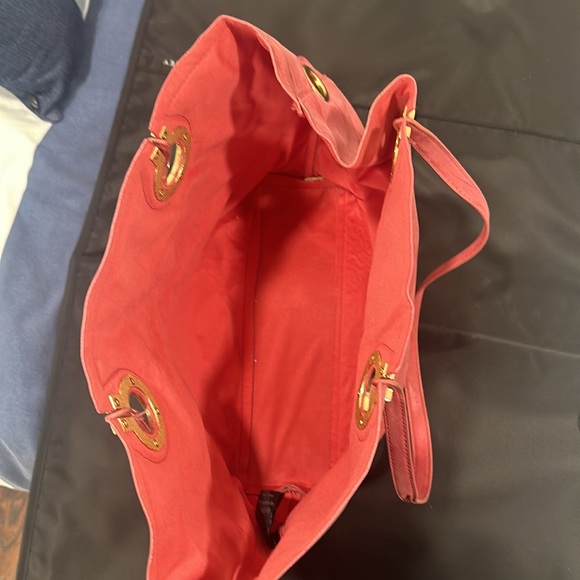 Pink tote in good used condition - Picture 7 of 9